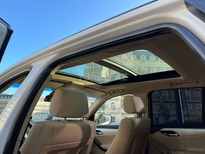 BMW X1 2010, 205,000 km - 2.0 л - Bakı