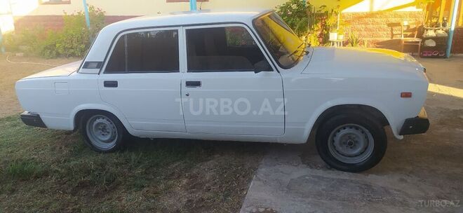 LADA (VAZ) 2107 2006, 320,000 km - 1.5 l - Saatlı