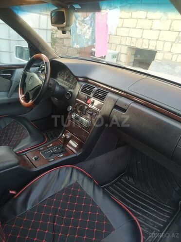Mercedes E 230 1996, 350,000 km - 2.3 l - Bakı