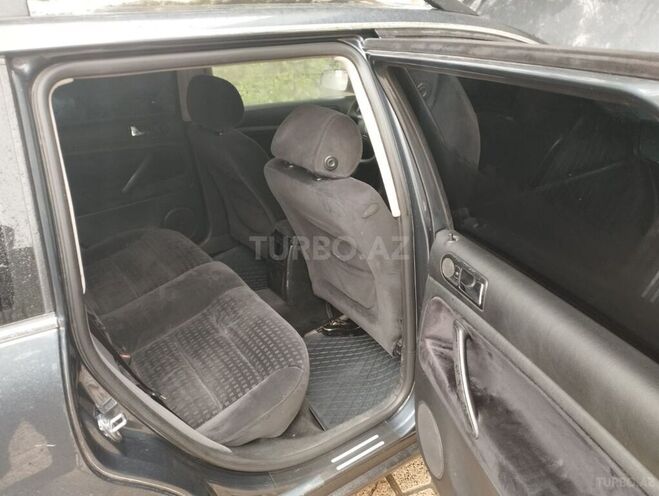 Volkswagen Passat 2002, 200,000 km - 1.8 l - Lənkəran