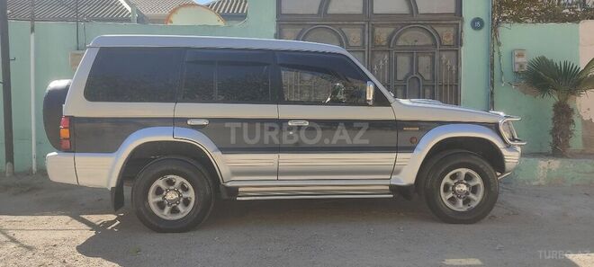 Mitsubishi Pajero 1995, 400,000 km - 2.8 л - Sumqayıt