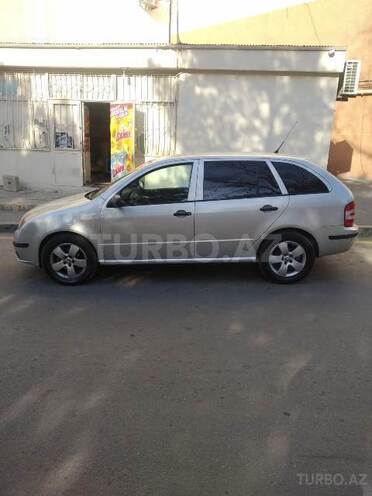 Skoda Fabia 2006, 272,000 km - 14.0 л - Bakı