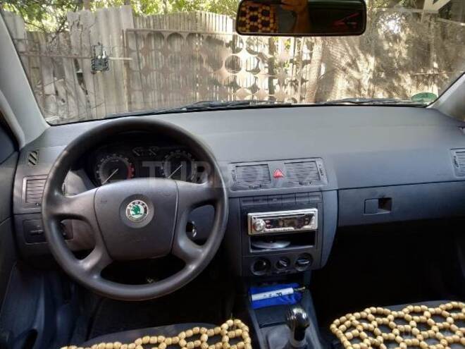 Skoda Fabia 2006, 272,000 km - 14.0 л - Bakı