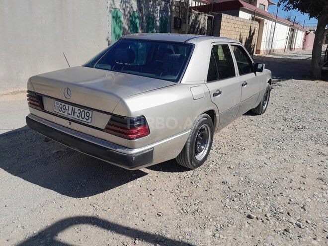Mercedes E 200 1993, 450,000 km - 2.0 l - Xırdalan