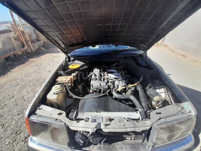 Mercedes E 200 1993, 450,000 km - 2.0 l - Xırdalan