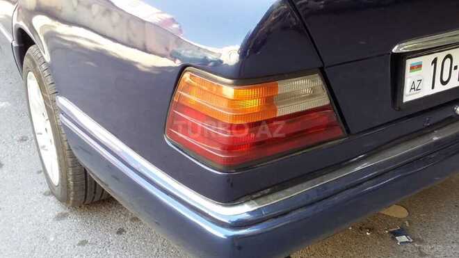 Mercedes E 220 1995, 641,000 km - 2.2 l - Bakı