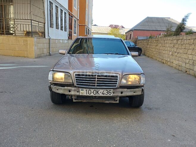 Mercedes C 220 1995, 356,000 km - 2.2 л - Bakı