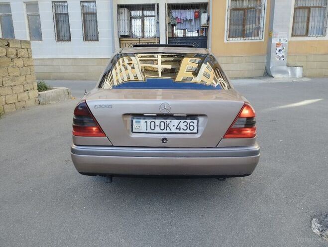 Mercedes C 220 1995, 356,000 km - 2.2 л - Bakı