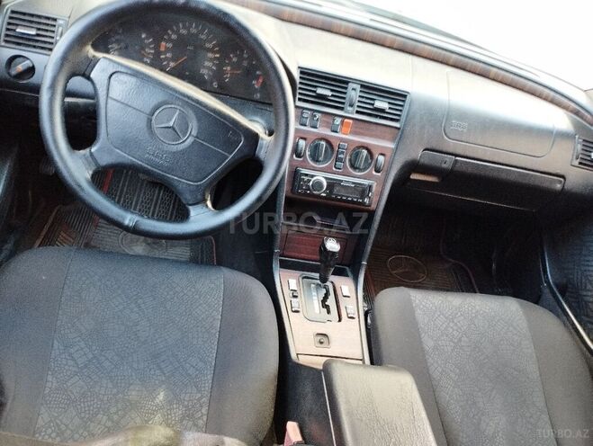 Mercedes C 220 1995, 356,000 km - 2.2 л - Bakı