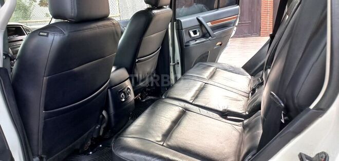 Mitsubishi Pajero 2007, 192,000 km - 3.0 l - Bakı