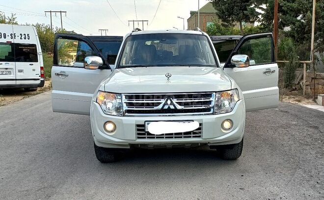 Mitsubishi Pajero 2007, 192,000 km - 3.0 l - Bakı