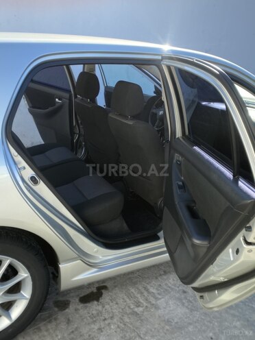 Toyota Corolla 2006, 197,000 km - 1.4 l - Bakı
