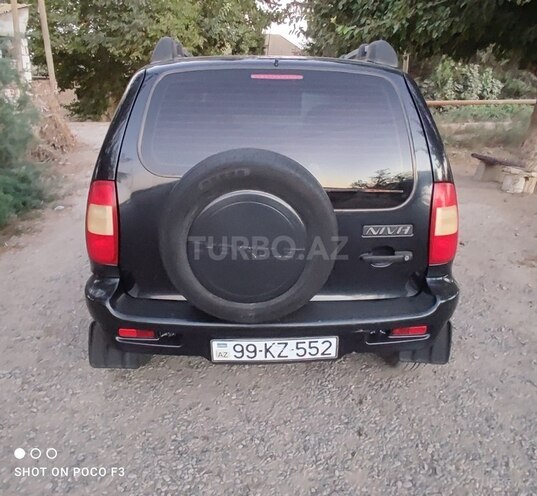 Chevrolet Niva 2008, 178,000 km - 1.7 l - Salyan