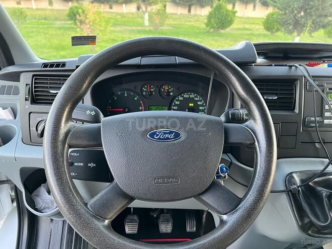 Ford Transit 2009, 172,000 km - 2.2 l - Bakı