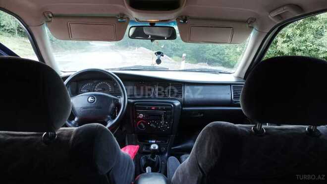 Opel Vectra 1999, 394,302 km - 1.6 l - Şamaxı