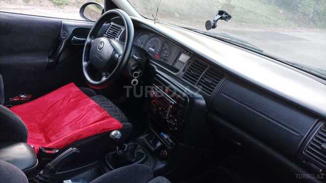 Opel Vectra 1999, 394,302 km - 1.6 l - Şamaxı