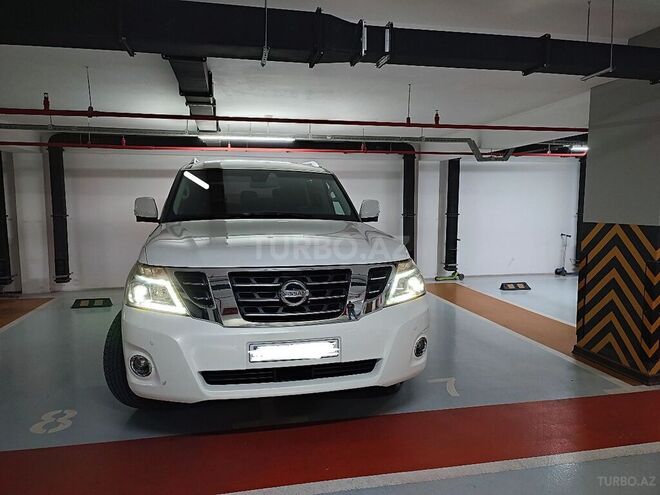 Nissan Patrol 2012, 183,000 km - 5.6 l - Bakı