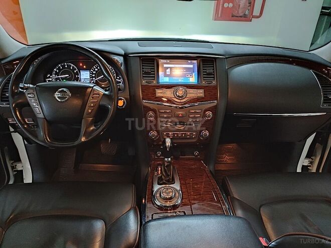 Nissan Patrol 2012, 183,000 km - 5.6 l - Bakı