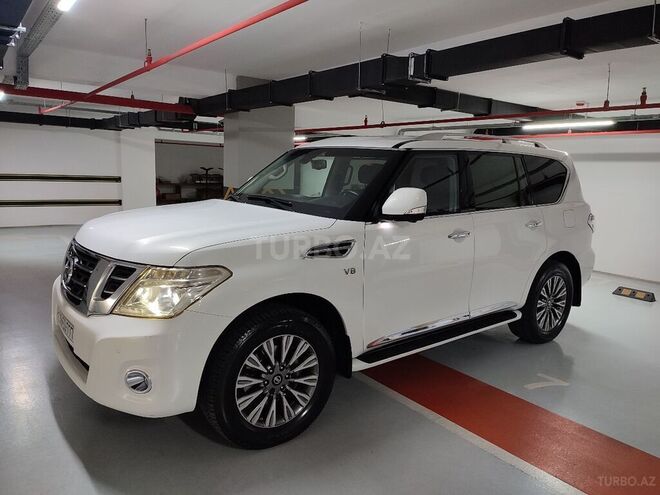 Nissan Patrol 2012, 183,000 km - 5.6 l - Bakı