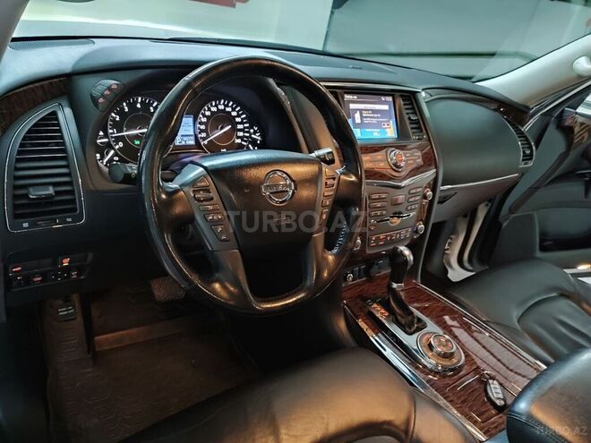 Nissan Patrol 2012, 183,000 km - 5.6 l - Bakı
