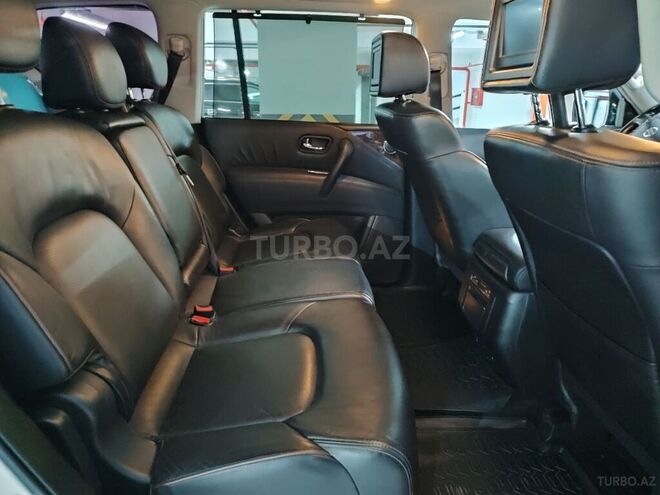 Nissan Patrol 2012, 183,000 km - 5.6 l - Bakı