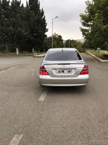 Mercedes E 240 2004, 295,000 km - 2.4 l - Gəncə