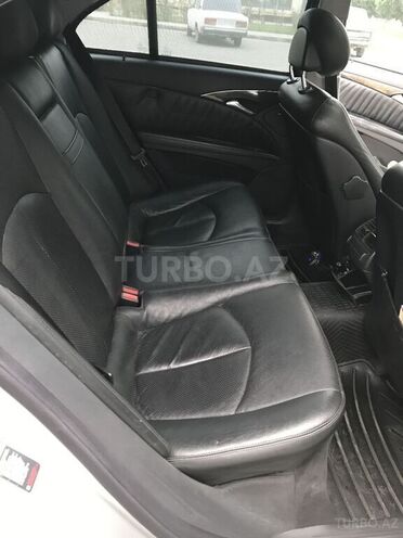 Mercedes E 240 2004, 295,000 km - 2.4 l - Gəncə