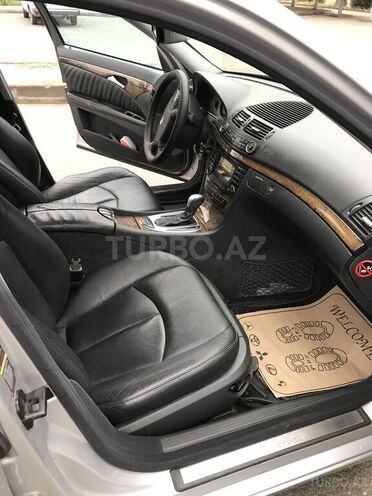 Mercedes E 240 2004, 295,000 km - 2.4 l - Gəncə