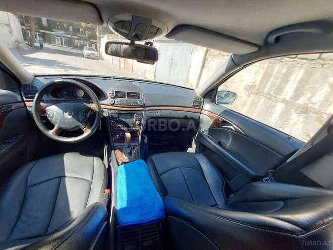 Mercedes E 220 2005, 361,578 km - 2.2 l - Bakı