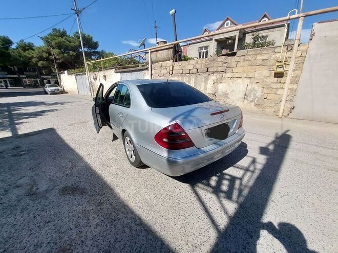 Mercedes E 220 2005, 361,578 km - 2.2 l - Bakı