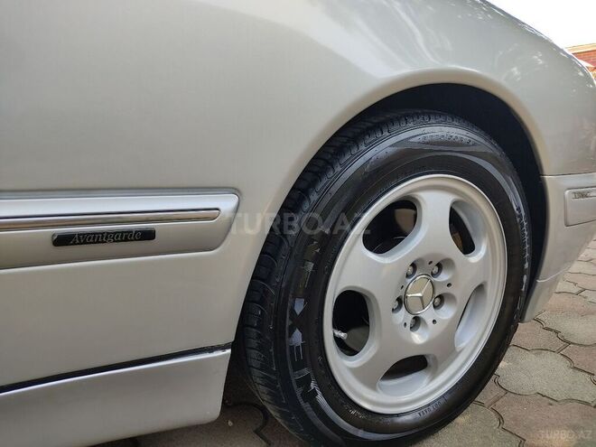 Mercedes E 320 2000, 485,244 km - 3.2 l - Bakı