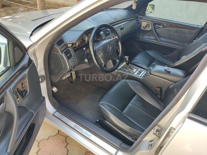 Mercedes E 320 2000, 485,244 km - 3.2 l - Bakı