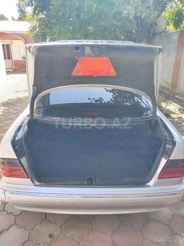 Mercedes E 320 2000, 485,244 km - 3.2 l - Bakı