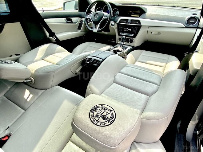 Mercedes C 250 2012, 80,000 km - 1.8 л - Bakı