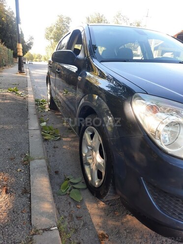 Opel Astra 2007, 187,000 km - 1.7 l - Bakı