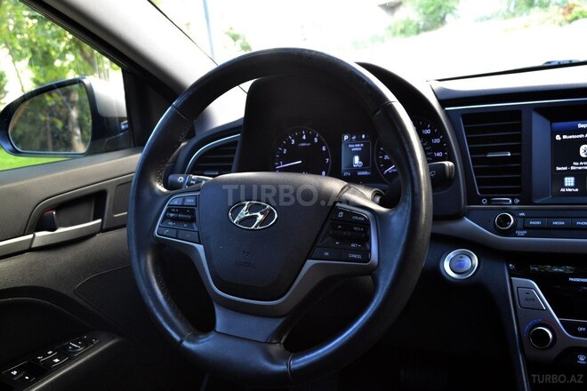 Hyundai Elantra 2016, 56,960 km - 2.0 l - Bakı
