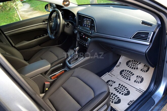 Hyundai Elantra 2016, 56,960 km - 2.0 l - Bakı