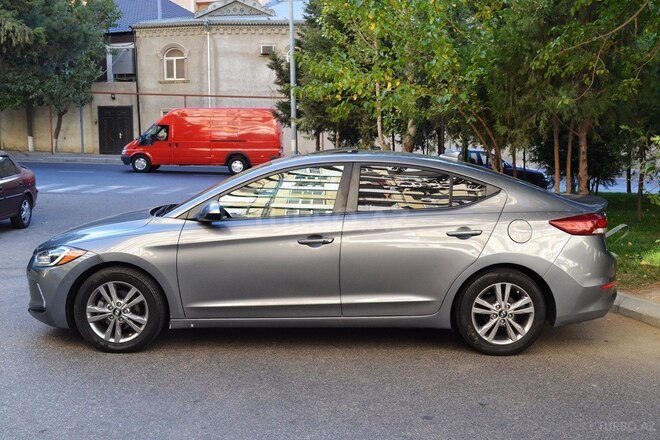 Hyundai Elantra 2016, 56,960 km - 2.0 l - Bakı