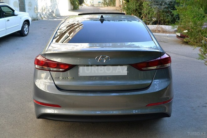 Hyundai Elantra 2016, 56,960 km - 2.0 l - Bakı