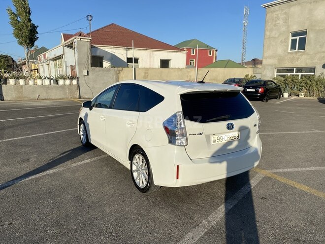 Toyota Prius V 2012, 156,800 km - 1.8 l - Bakı