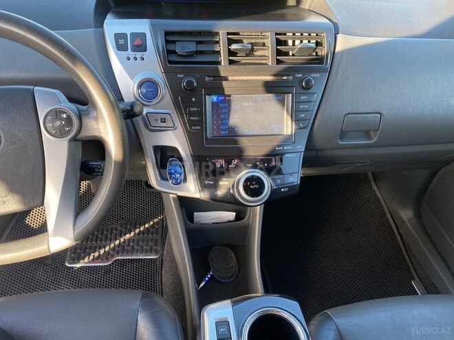 Toyota Prius V 2012, 156,800 km - 1.8 l - Bakı