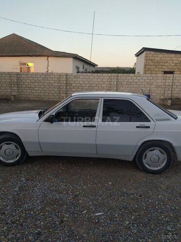 Mercedes 190 1990, 454,495 km - 1.8 l - Salyan