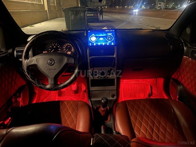 Opel Astra 1999, 300,000 km - 1.6 л - Bakı