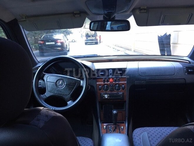 Mercedes C 220 2000, 380,000 km - 2.2 л - Bakı