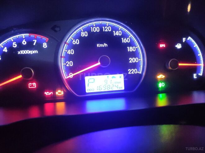 Hyundai Elantra 2010, 170,000 km - 2.0 л - Bakı