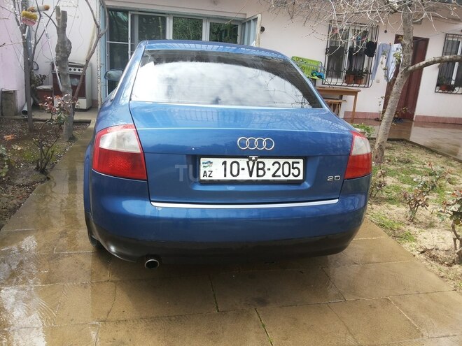 Audi A4 2001, 365,000 km - 2.0 l - Bakı