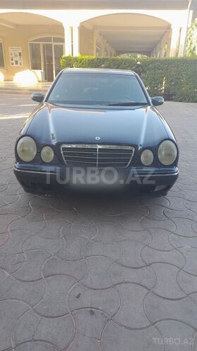 Mercedes E 220 2001, 254,866 km - 2.2 l - Bakı