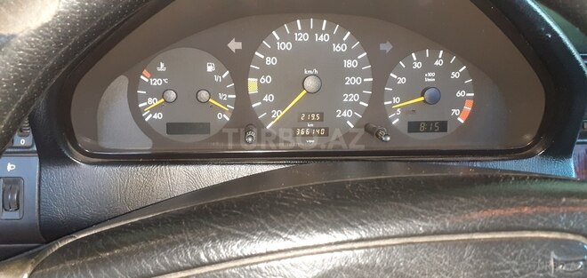 Mercedes C 220 1995, 36,600 km - 2.2 л - Zaqatala