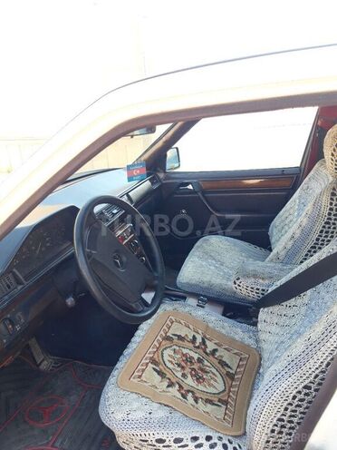 Mercedes E 250 1992, 539,756 km - 2.5 l - Bakı