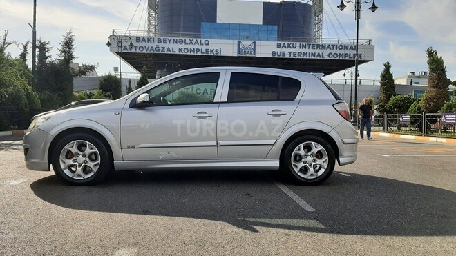 Opel Astra 2006, 300,000 km - 1.3 l - Bakı